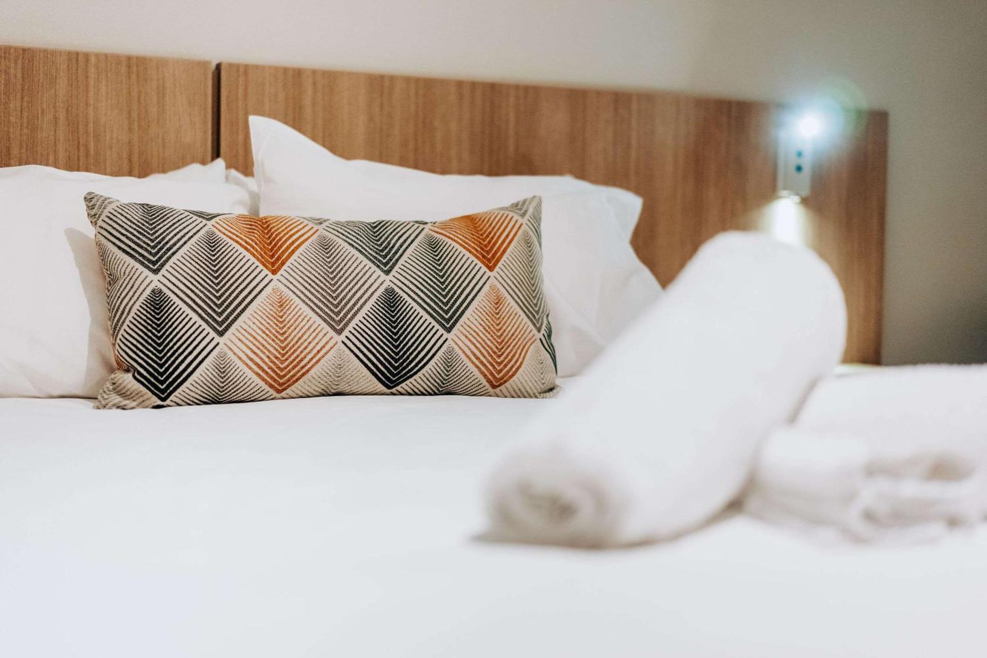 Clarion Hotel טאונסביל מראה חיצוני תמונה